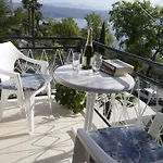 Romana *