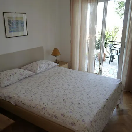 Romana Apartment